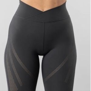 Alphalete Surface Path Laser-cut dark gray leggings SMALL